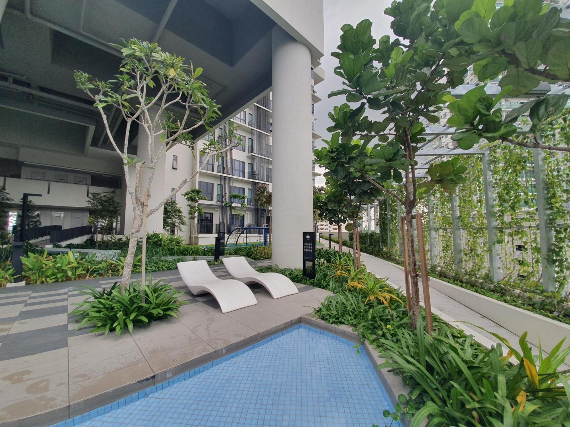 Highpark Suites At Petaling Jaya, Kelana Jaya By Plush エクステリア 写真