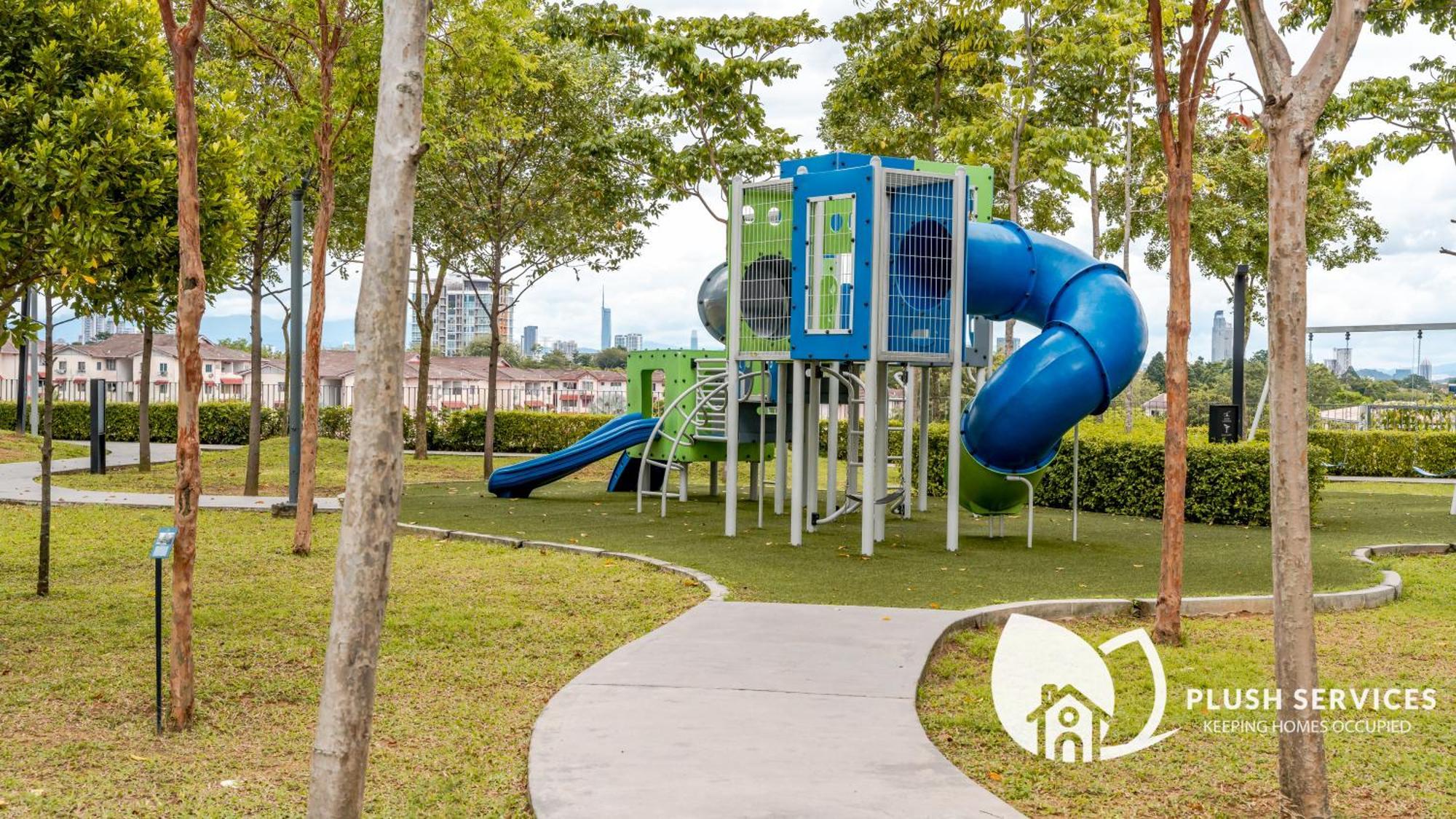 Highpark Suites At Petaling Jaya, Kelana Jaya By Plush エクステリア 写真
